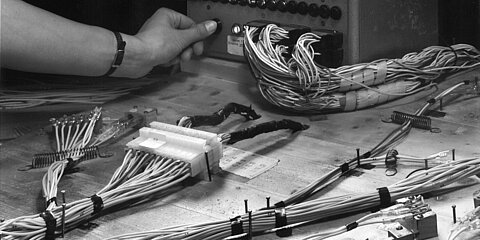 Coroplast cable assembly