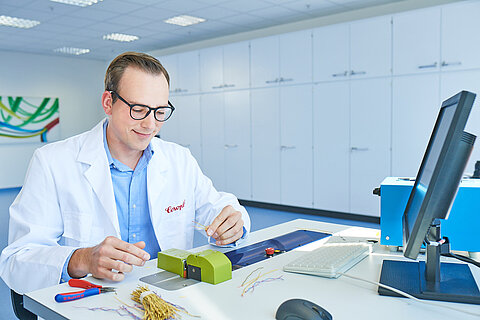 Material testing in the Coroflex laboratory