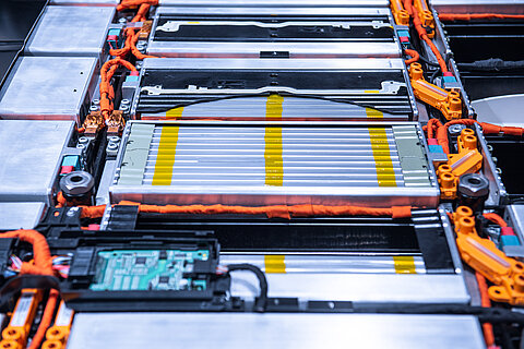 Insight into the battery system of an electric car