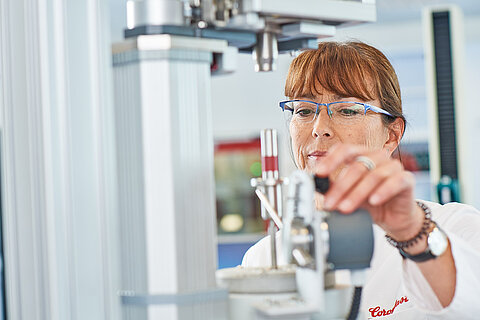 Material test in the Coroflex test laboratory