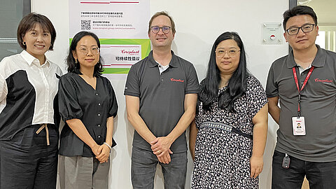 Martin Uebele from the headquarters in Wuppertal with four Chinese colleagues